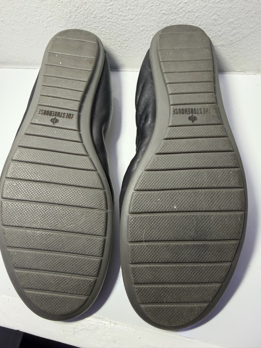 Storehouse Classic Black Leather Ballet Flats - Picture 9 of 11